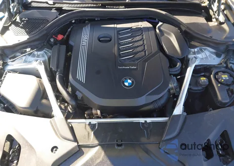 2021 BMW 540I xDrive z USA, uszkodzony, nr VIN WBA73BJ07MWW92452